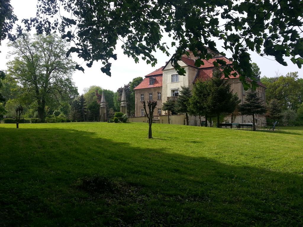 Palac Jastrowiec Exterior foto